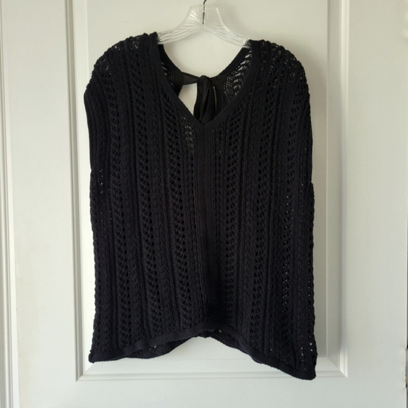 Black Crotchet Top Medium - Picture 1 of 5